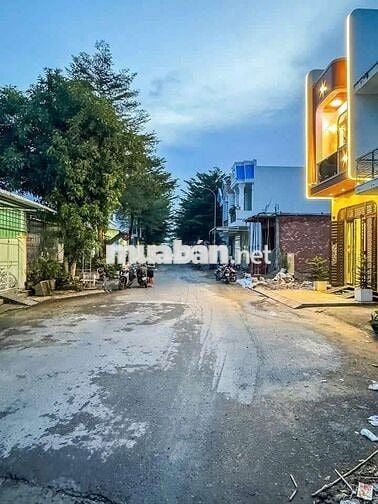 NHÀ FUL NỘI THẤT CAO CẤP - KHU TĐC NHI ĐỒNG