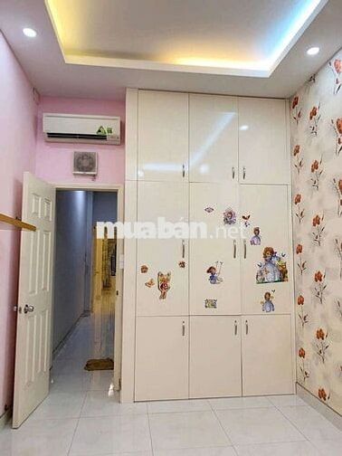 CHO THUÊ NHÀ MẶT TIỀN LÊ HỒNG PHONG Q5 GẦN CƠM GÀ BẢO ANH