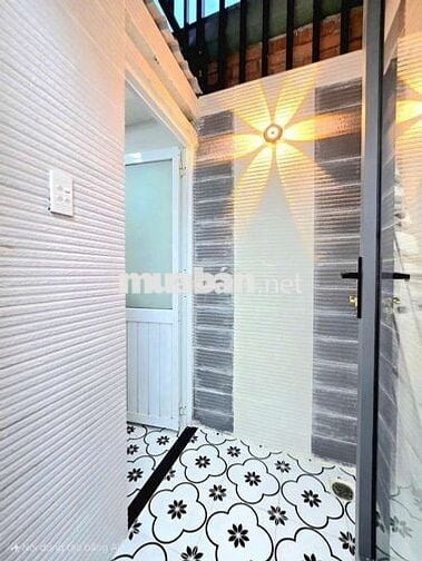 Cần bán nhà mặt tiền hẻm đường huỳnh tấn phát nhà bè
