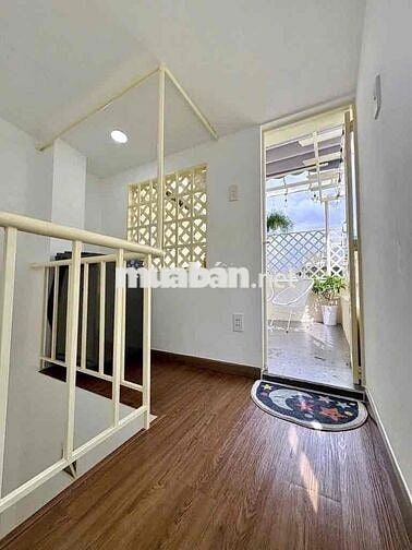 BÌNH THẠNH _ NGUYỄN VĂN ĐẬU 40m2   _ 4 Tầng _ 2 PN _ ô tô 10m