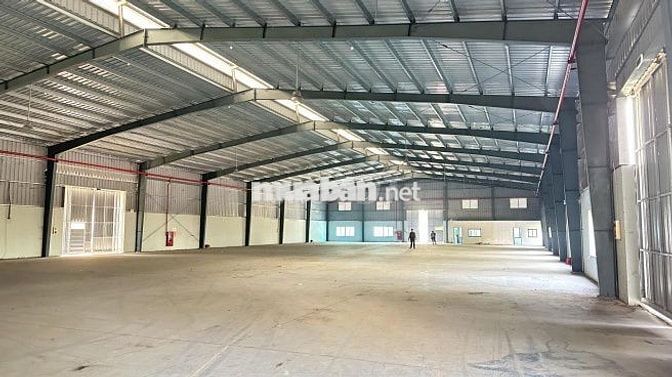 CHO THUÊ KHO 510m2 MẶT TIỀN ĐƯỜNG TÔN ĐẢN, SẴN ĐIỆN NƯỚC, GIÁ 25 TRIỆU