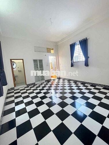 Nhà trệt Lầu mới 3pn Hẻm Trần Bình Trọng