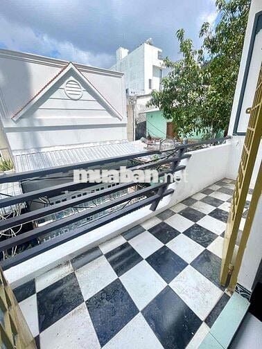 Nhà trệt Lầu mới 3pn Hẻm Trần Bình Trọng