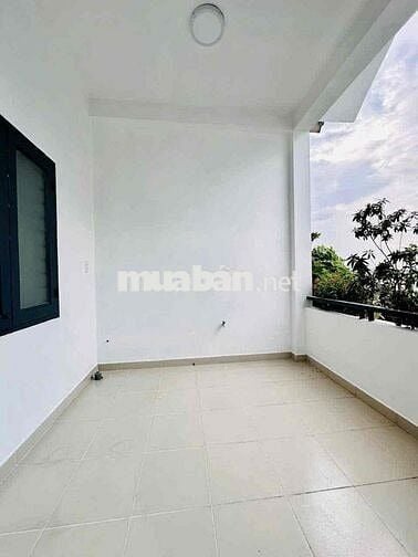 nhà bán vị trí đẹp, nhà mới,nội thất đầy đủ.
