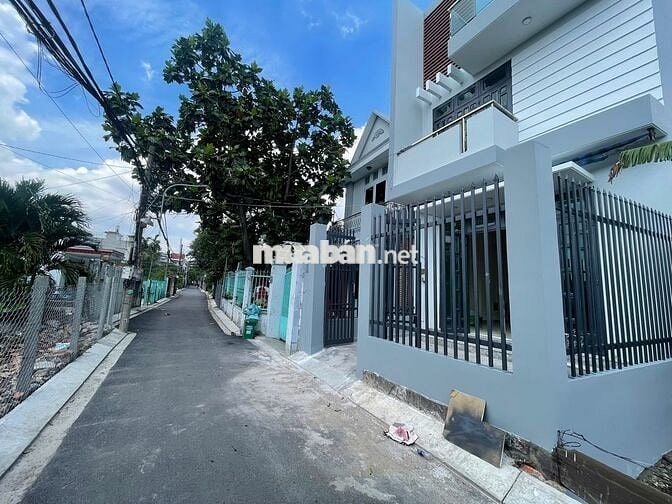 NHÀ Ở NGAY 1T 2LẦU 3PN 4WC,ĐƯỜNG 8, HẺM 652 QL13, HIỆP BÌNH PHƯỚC 13TR