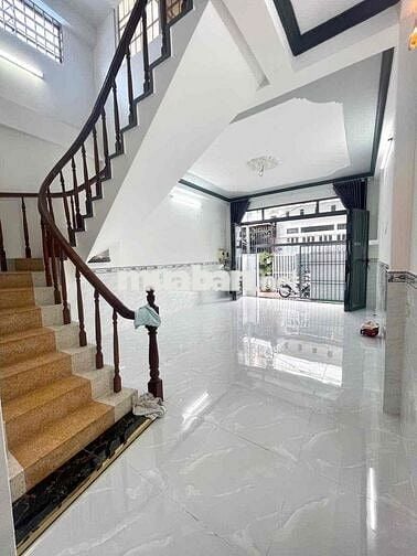 Nhà trệt Lầu mới 3pn Hẻm Trần Bình Trọng