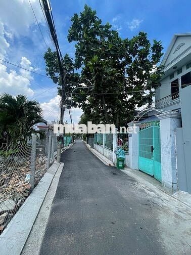 NHÀ Ở NGAY 1T 2LẦU 3PN 4WC,ĐƯỜNG 8, HẺM 652 QL13, HIỆP BÌNH PHƯỚC 13TR
