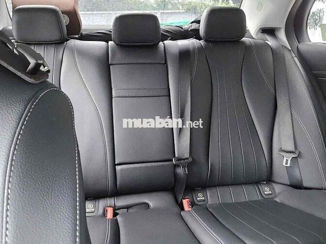 Mercedes Benz E Class 2022 E200 Exclusive - 26V