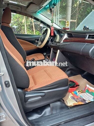 INNOVA màu bạc 8C đời 2019 GĐSD