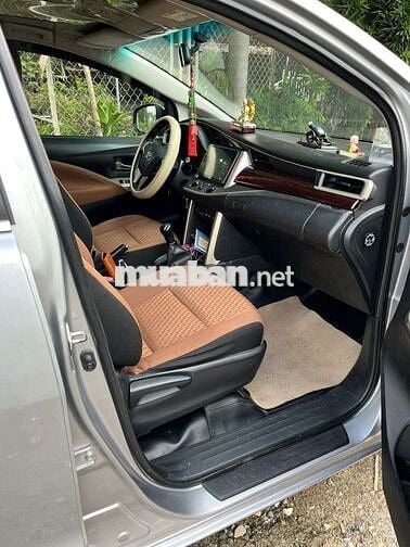 INNOVA màu bạc 8C đời 2019 GĐSD