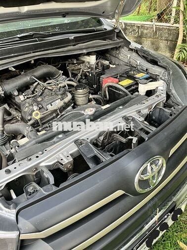 INNOVA màu bạc 8C đời 2019 GĐSD