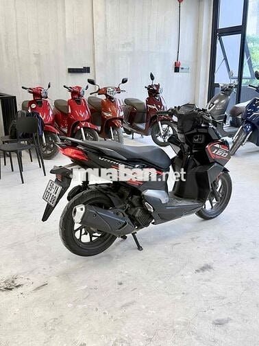 Cần bán Honda Vario 160 – Đăng ký 2023, biển HCM