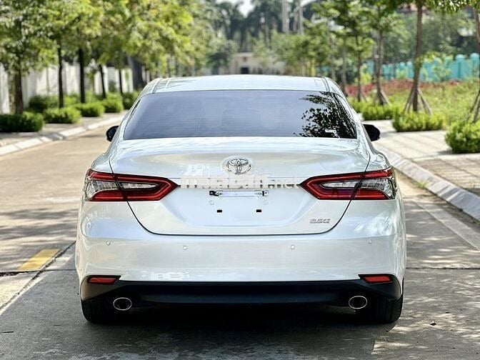 Toyota Camry 2024 bản 2.5Q - 10,000 km siêu đẹp.