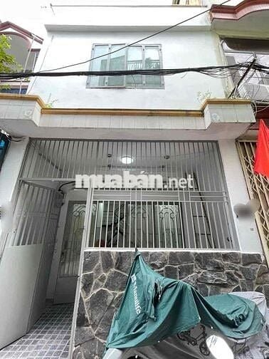 Bán nhà Trịnh Đình Trọng, Hẻm ô tô cách 20m, 52m2, 2 tầng, 5tỷ nhỉnh