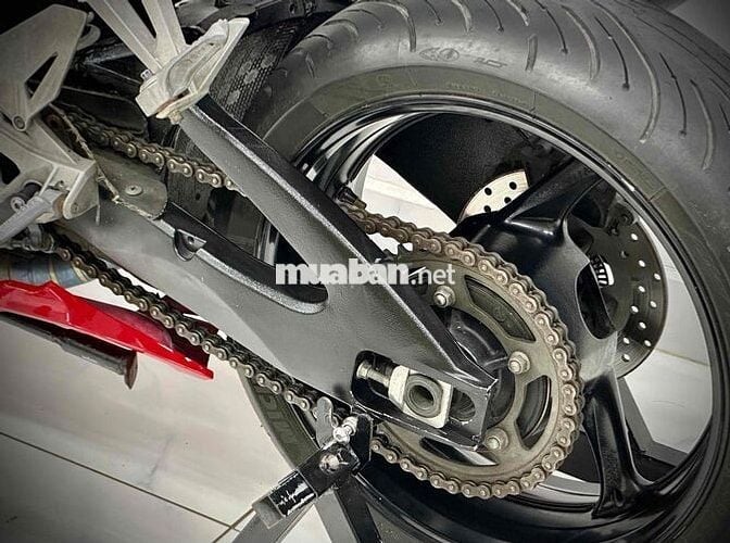 HONDA CBR250RR DATE 2018