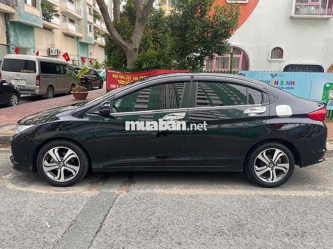 Honda City 2017 1.5 AT - 68000 km
