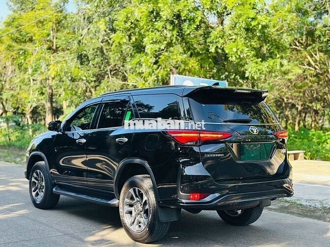 Fortuner Legender 2.4 AT 4x2 2022 - 55000km