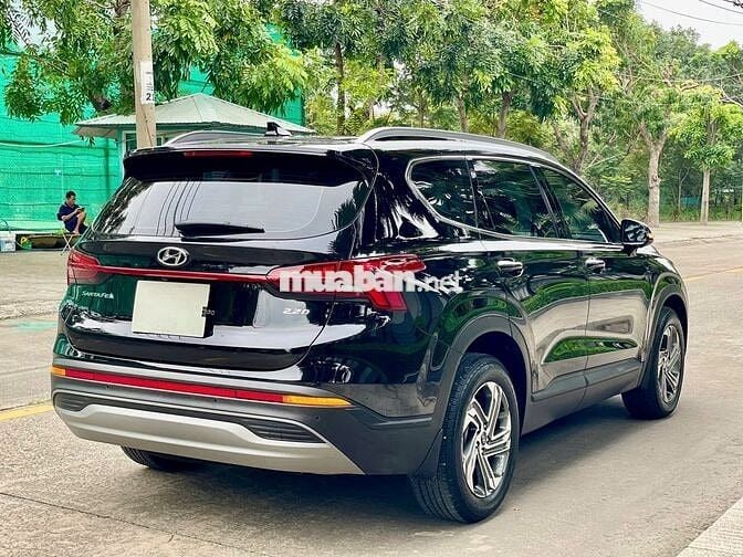 Hyundai Santa Fe 2.2 tiêu chuẩn 2023 - 19000km