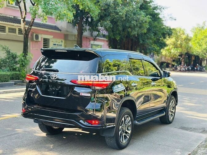 Fortuner Legender 2.4 AT 4x2 2022 - 55000km