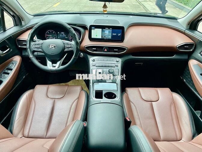 Hyundai Santa Fe 2.2 tiêu chuẩn 2023 - 19000km