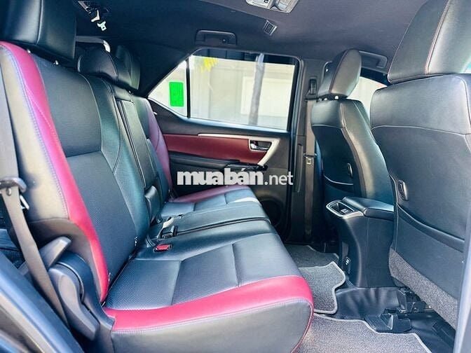 Fortuner Legender 2.4 AT 4x2 2022 - 55000km