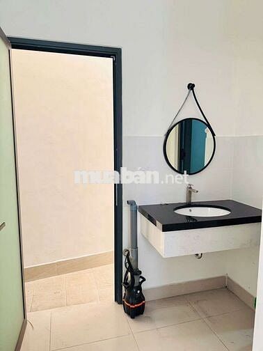 Nhà thuê có sân vườn. 120m . đẹp Mới ĐƯỜNG LẠI HÙNG CƯỜNG VĨNH LỘC B.