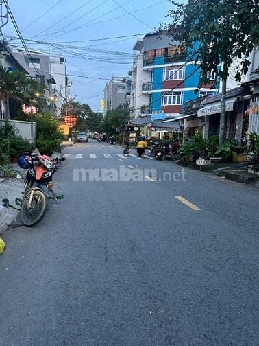 Bán nhà mặt tiền Phan Huy Thực, P Tân Kiểng, Q7 11p full Nội Thất