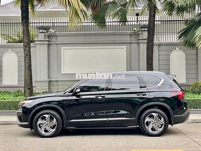 Hyundai Santa Fe 2.2 tiêu chuẩn 2023 - 19000km