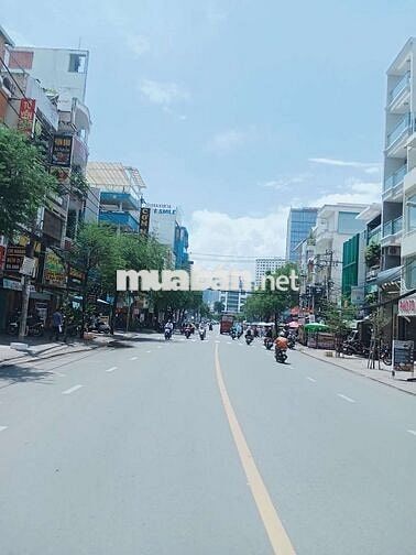 Nhà cho thuê NC. Mặt tiền đường Nguyễn Gia Trí (D2ậ) cũl, quận BT.