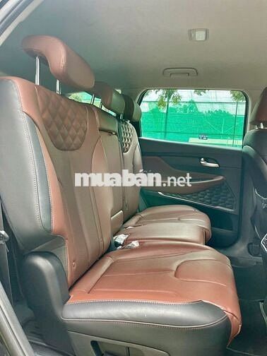 Hyundai Santa Fe 2.2 tiêu chuẩn 2023 - 19000km