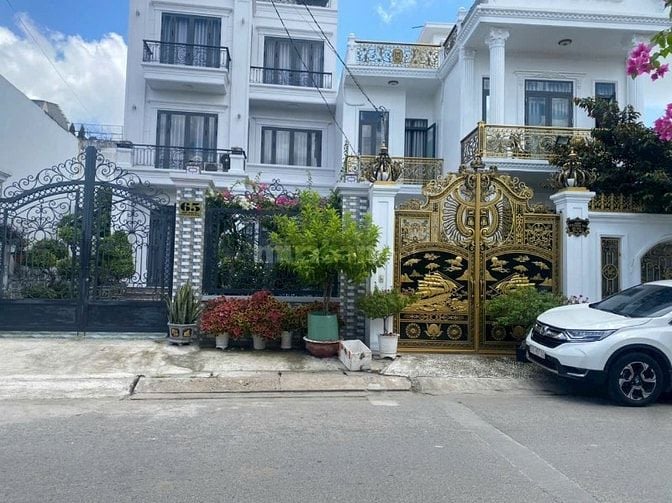 Bán biệt thự gần song hành Trung chánh hoàn công đầy đủ