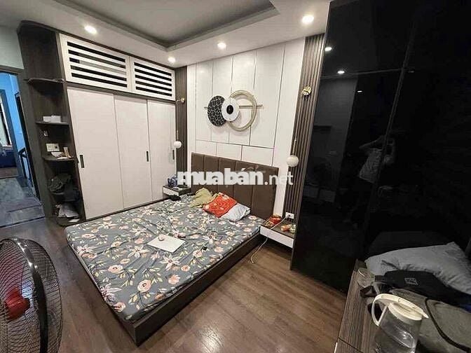 Văn Quán42m 5t 4ngủ ôtô cách 10m,tiện ích trường,chợ sát nhà ,an sinh