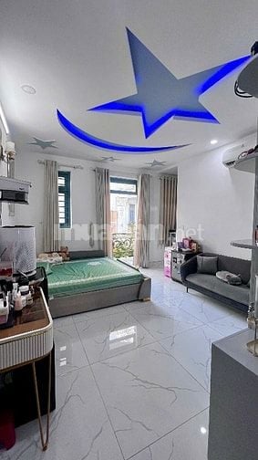 Nhà ĐẸP 4.5 tấm 5,2x10 hẻm 1 sẹc BẾN LỘI - Giá 5,8 tỉ
