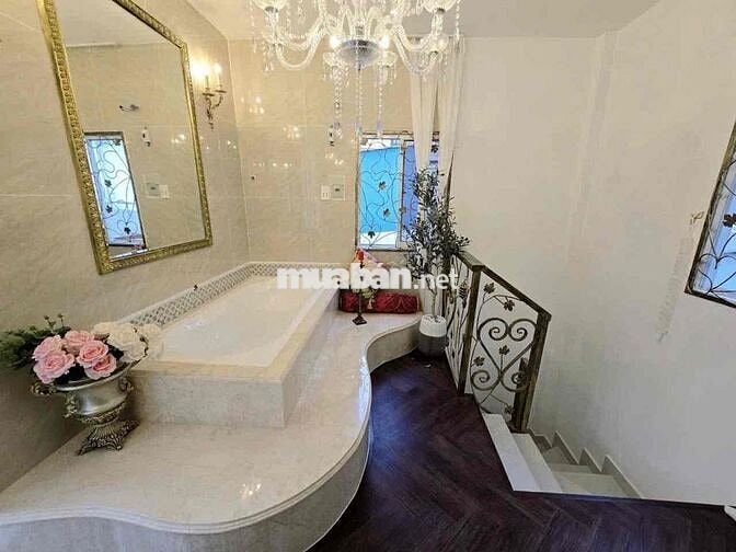 Bán nhà 4 tầng BTCT hẻm 4,5m nguyễn thiện thuật P2 Q3