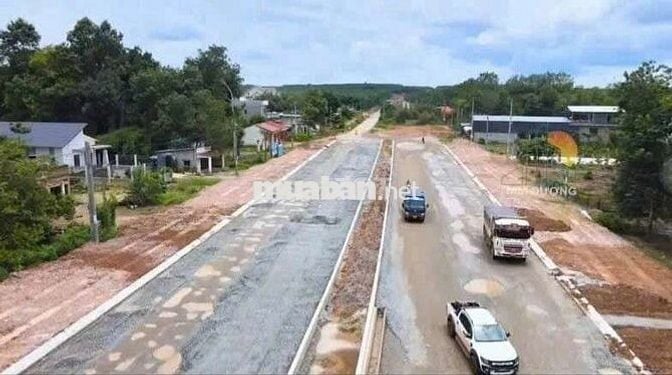 Đất 2 mặt tiền đường kinh doanh ngay phía Tây QL13