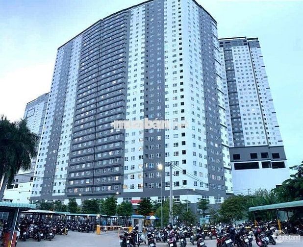 Cho thuê căn hộ topa diện 79m2(2pn,2wc ) nội thất như hình giá : 14 tr