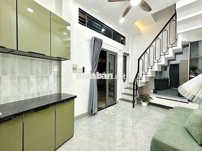 Nhà phan xích long gần ngã 4 phú nhuận hoa lan trường sa cù lao