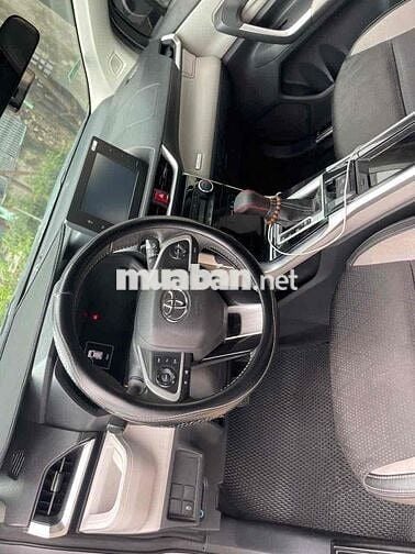 Toyota Velos Cross sx 2022