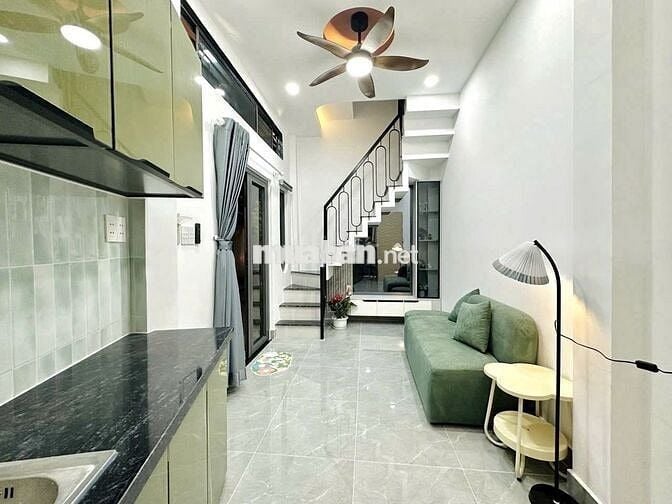 Nhà phan xích long gần ngã 4 phú nhuận hoa lan trường sa cù lao