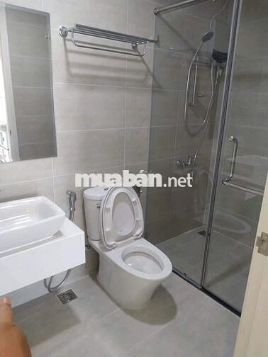 Cho thuê cc Central Premium Q8. DT 72m2, 2PN, 2WC,có nt, Giá 14,5tr/th