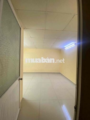 Cho thuê nhà mới đẹp 4x20m gần đường Trần Văn Mười