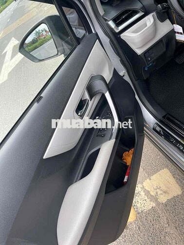 Toyota Velos Cross sx 2022