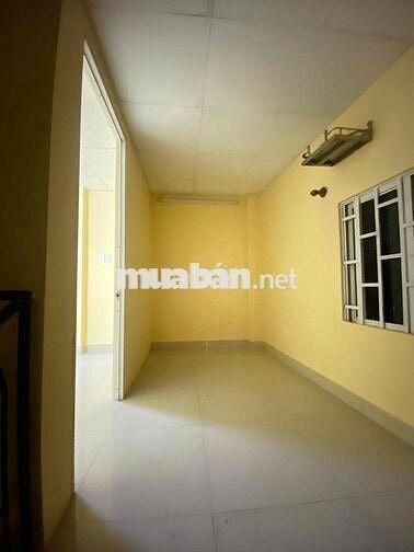 Cho thuê nhà mới đẹp 4x20m gần đường Trần Văn Mười