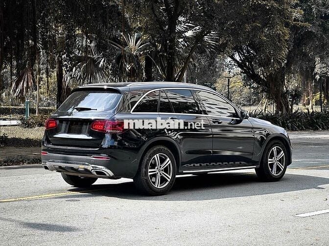 Mercedes Benz GLC200 2021