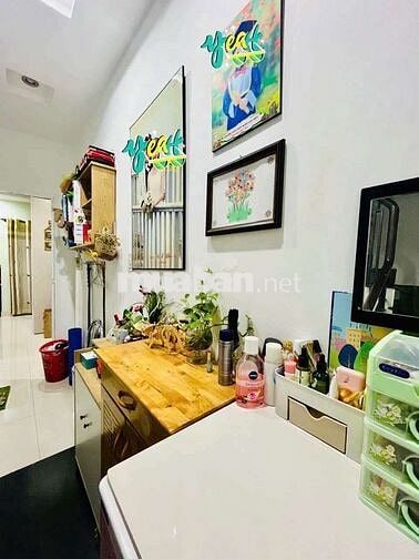 NHỈNH 5 TỶ , TÂN BÌNH GIÁP Q10 , 30m2 , 5 TẦNG NGAY CV LÊ THỊ RIÊNG