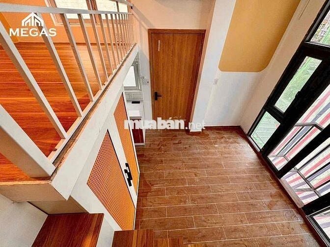 GẤP GẤP!!CĂN HỘ FULL NỘI THẤT BAN CÔNG/CỬA SỔ MỚ NGAY ĐH CÔNG THƯƠNG