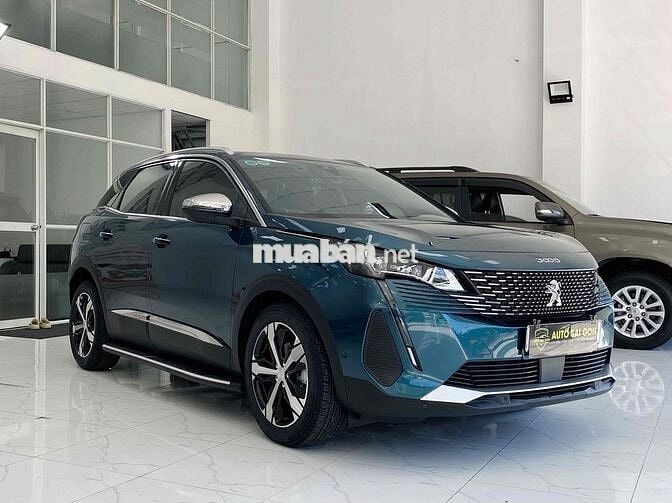 Peugeot 3008 2024 Premium - 9300 km