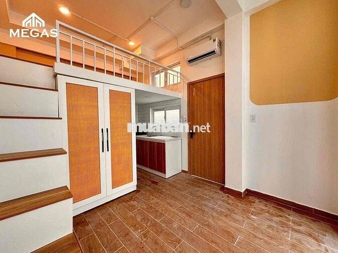 GẤP GẤP!!CĂN HỘ FULL NỘI THẤT BAN CÔNG/CỬA SỔ MỚ NGAY ĐH CÔNG THƯƠNG