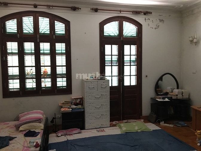 Cho thuê nhà Ngõ 4 phố Đặng Văn Ngữ, Đống Đa,Hà Nội 160m2/4.5 tầng 