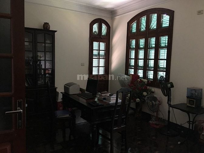 Cho thuê nhà Ngõ 4 phố Đặng Văn Ngữ, Đống Đa,Hà Nội 160m2/4.5 tầng 